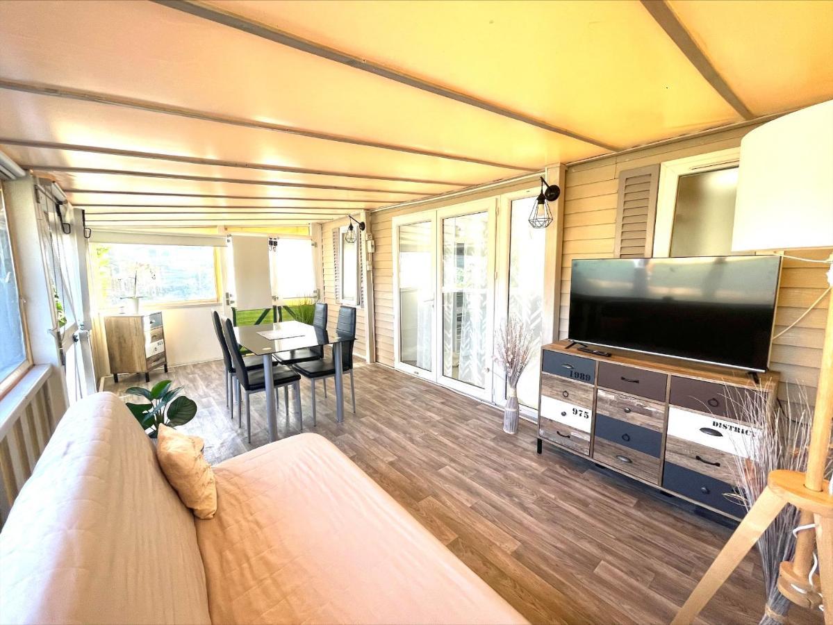 Mobil Home Tourrettes Exterior photo